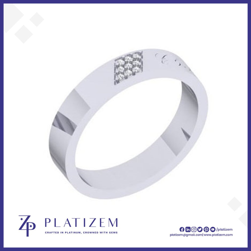 Round Diamond Cluster Band Featuring an Engraved Script Accent